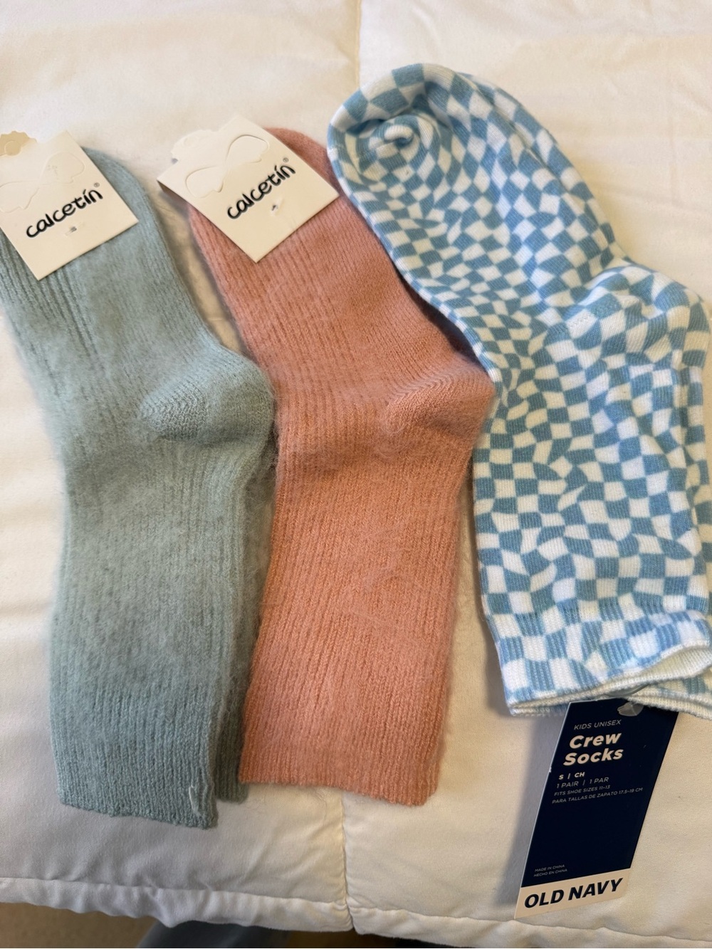 Bundle of 3 prs. calcetin& Old Navy Pastel Crew Sock Set